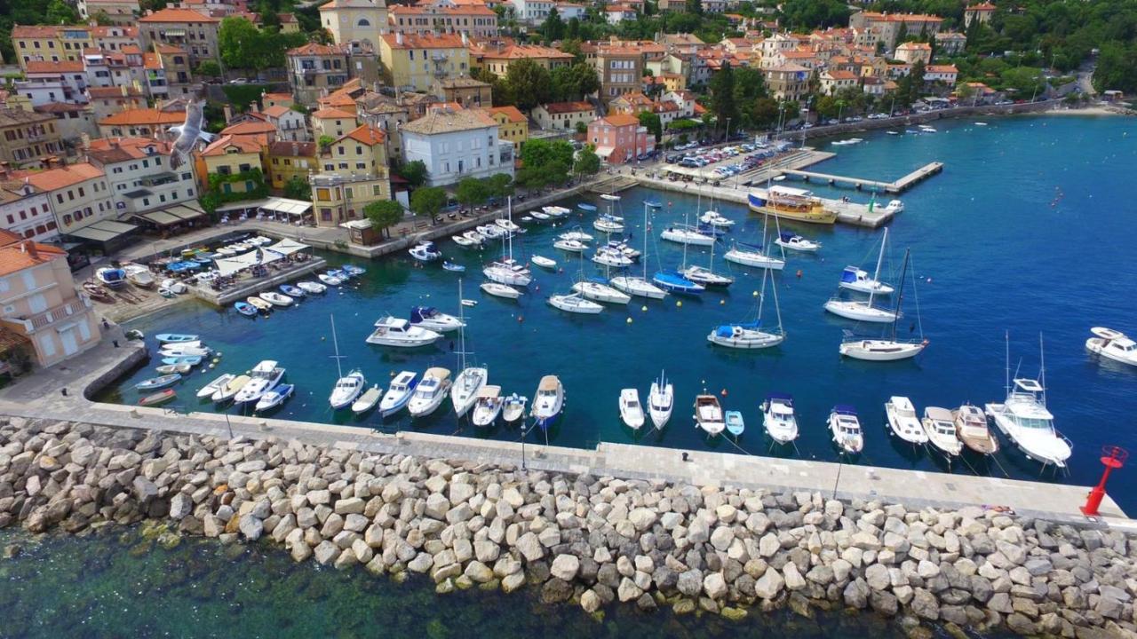 Apartments Matacin With Sea View Opatija Buitenkant foto