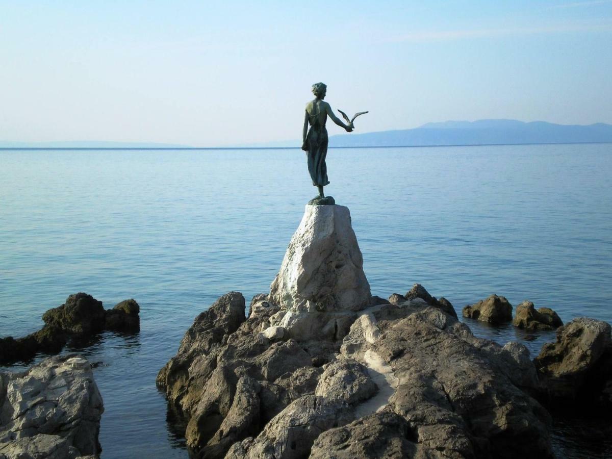 Apartments Matacin With Sea View Opatija Buitenkant foto