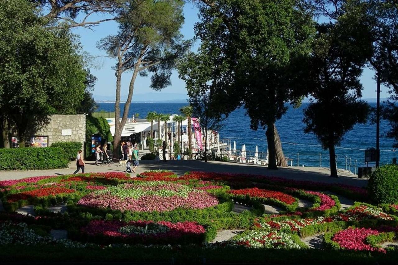 Apartments Matacin With Sea View Opatija Buitenkant foto